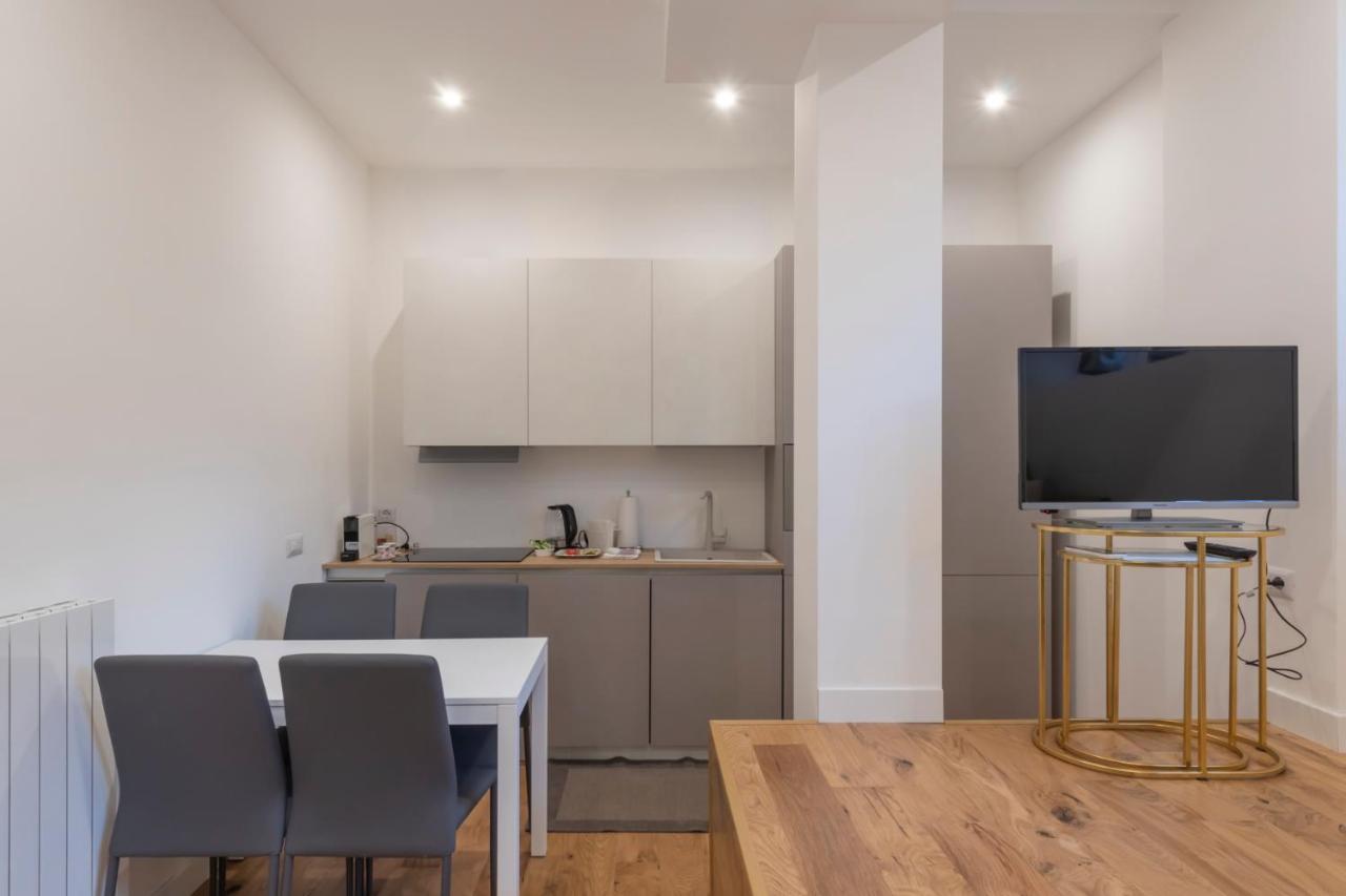 Milan Center Apartment Studio - Porta Romana Luaran gambar