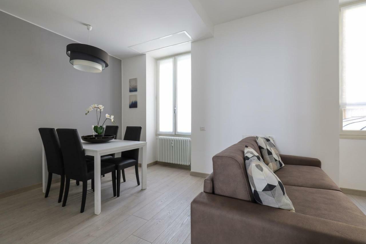 Milan Center Apartment Studio - Porta Romana Luaran gambar